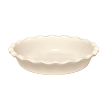 Emile Henry USA 9" Pie Dish Pie Dish Bakeware Emile Henry = Clay Product Image 3