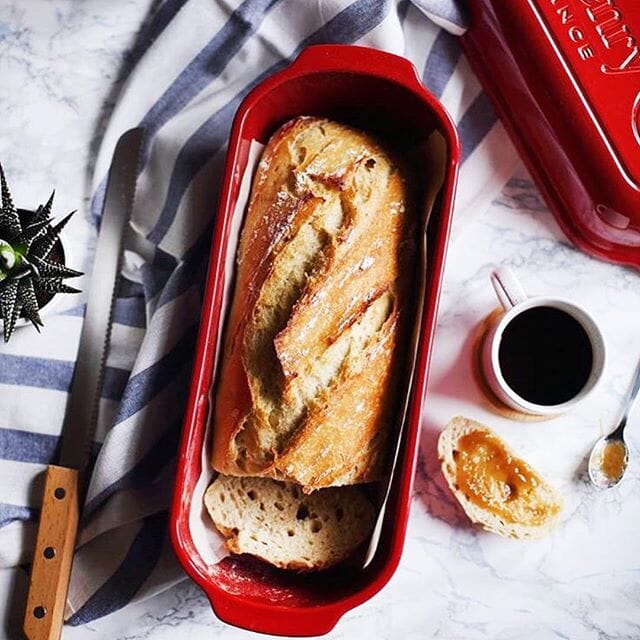 Emile Henry Artisan Bread Loaf Baker in Burgundy — Las Cosas